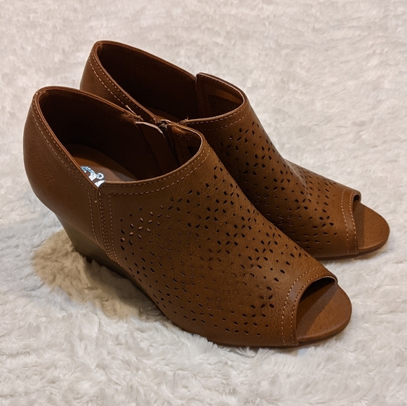 TGDJ Shoes - TG Open-toe Wedge Bootie